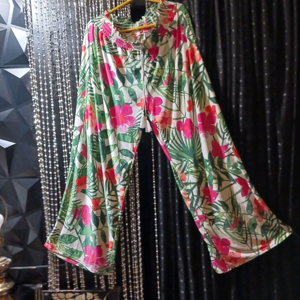 Spring flora wide leg pants made to fit a queen of an island.